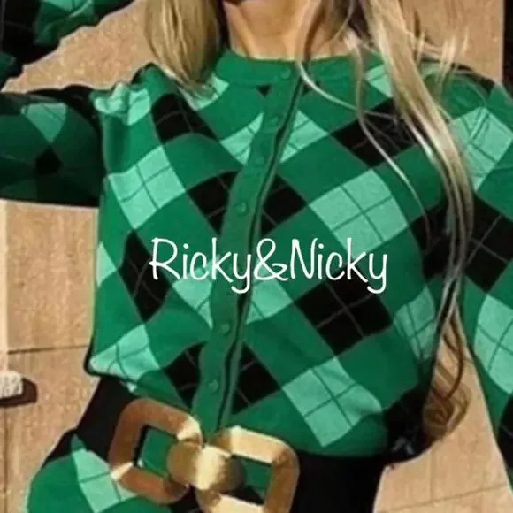 Zara Black Green Argyle Knit Cardigan Bloggers Favorite Size Medium - Picture 1 of 6